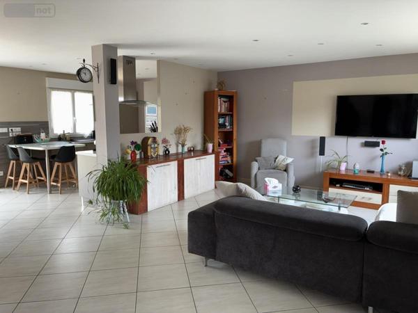 Maison à vendre à Forcé en Mayenne (53260), ref : 53004-1300