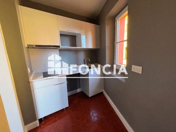 Location Studio 32.55 m² - 2 rue de la pouost Grasse 06130