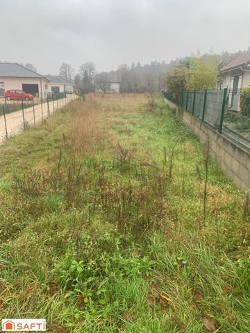 A vendre très beau terrain constructible de 1 289 m2