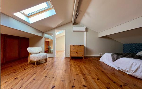 Maison à vendre    7 pièces • 142 m2 Lentilly