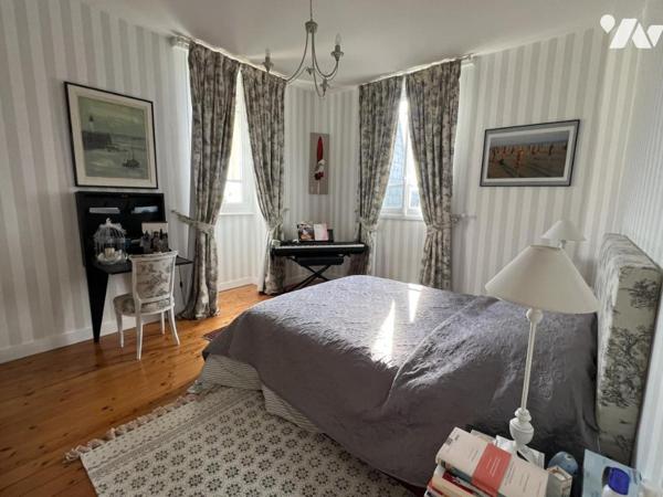 CAEN Canada - Magnifique maison Bourgeoise - 5 chambres - Terrain - Garage et stationnement