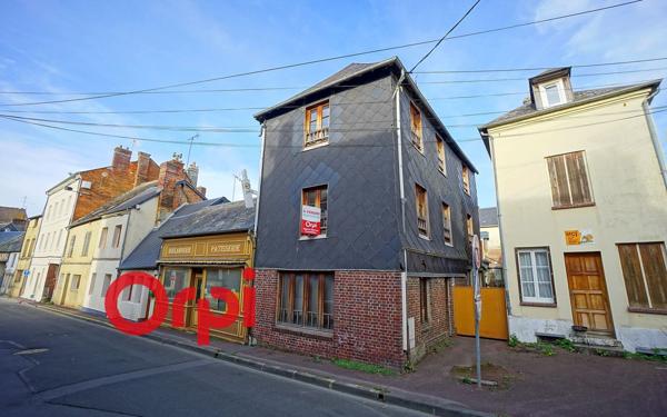 Immeuble à vendre    6 pièces •  Orbec