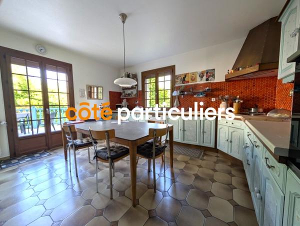 Vente Maison200 m² - 6 Pièces - LUC LA PRIMAUBE (12450)