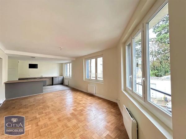 Appartement à louer 3 pièces 84.39m²