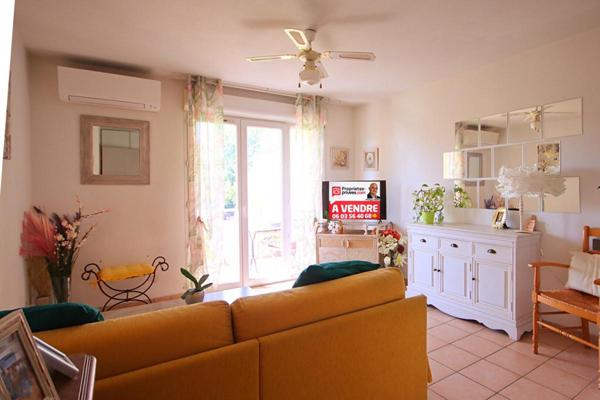 IDEAL INVESTISSEUR: T2 DANS RESIDENCE SECURISEE PROCHE DU CENTRE