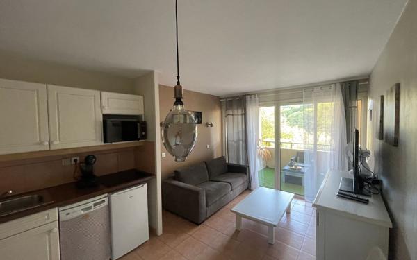 Appartement à vendre    2 pièces • 32 m2 Six-Fours-les-Plages