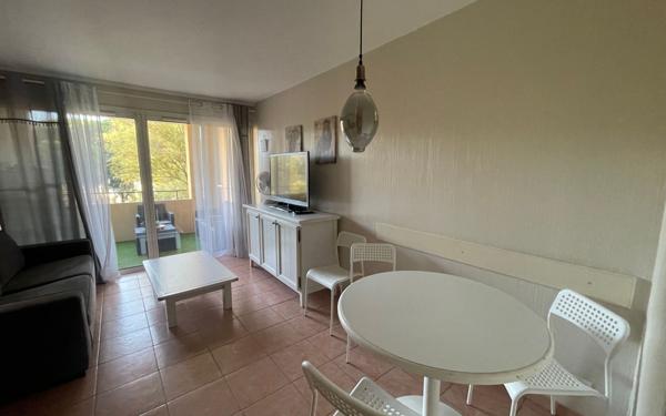 Appartement à vendre    2 pièces • 32 m2 Six-Fours-les-Plages