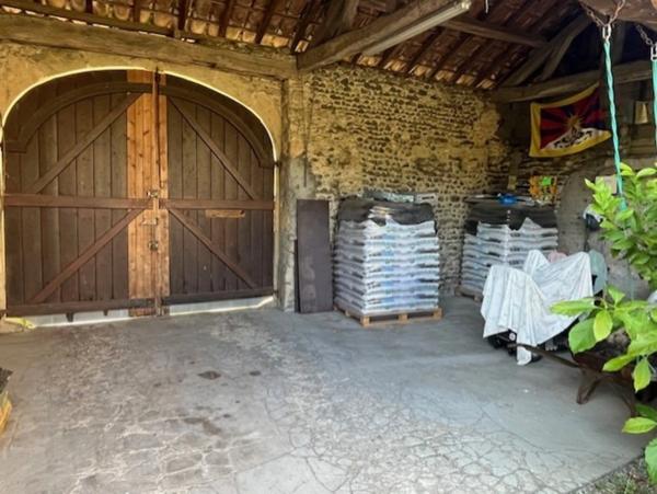 Proche PLAISANCE DU GERS (32), BELLE MAISON XIX, 200m2 dont 140 habitables, sur jardin clos de murs et de haies de 1600m2