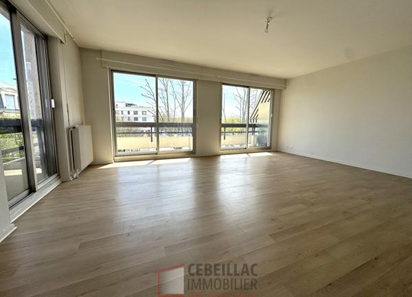 Appartement T3 balcons parking ascenseur