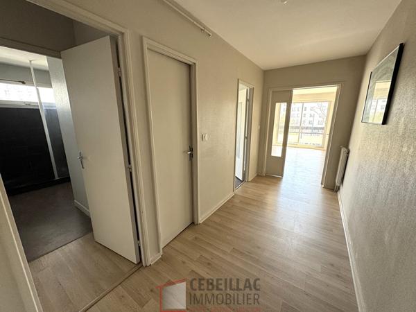 Appartement T3 balcons parking ascenseur