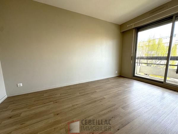Appartement T3 balcons parking ascenseur