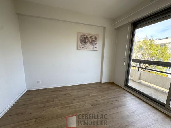 Appartement T3 balcons parking ascenseur