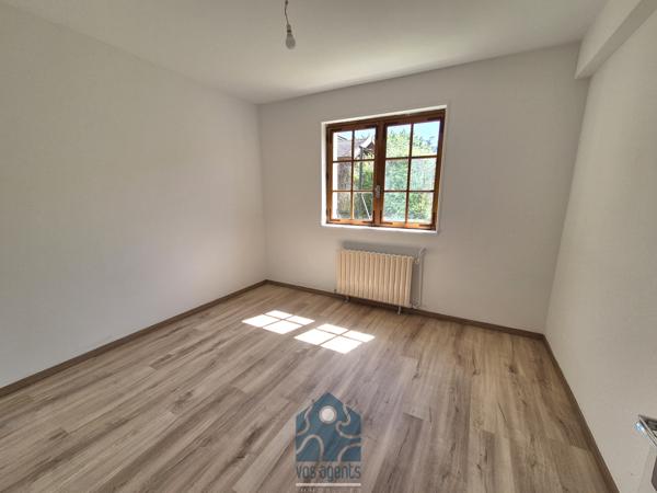 Maison 7 pièces avec balcon et garage