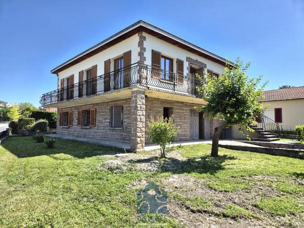 Maison 7 pièces avec balcon et garage