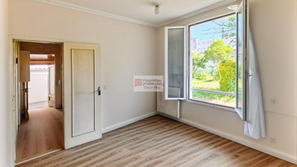 Maison  47 m2  agrandissable  3 pièces  jardin  Viroflay