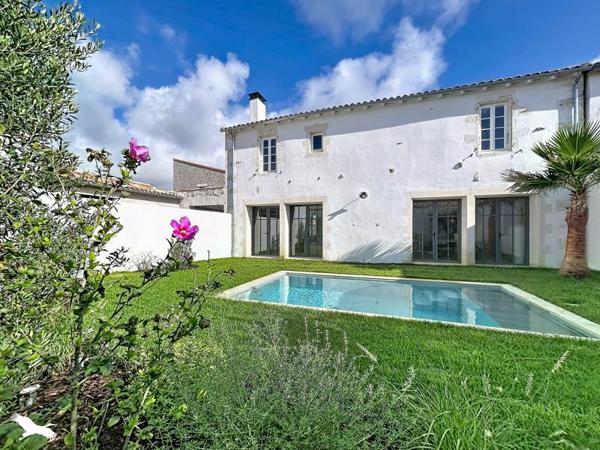 Maison à vendre 1 198 300 € Sainte-Marie-de-Ré 6 p 140 m² DPE A