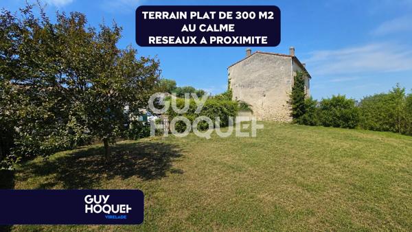 Terrain plat 300m2, borné, au calme