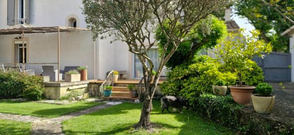 Maison  de maitre de 160 m² ,5 pièces,  rénovée