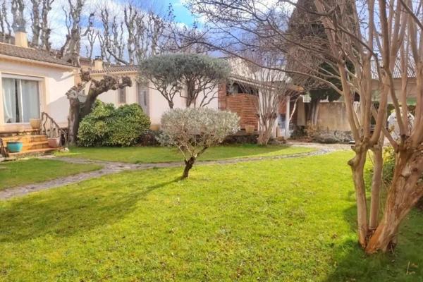 Maison  de maitre de 160 m² ,5 pièces,  rénovée