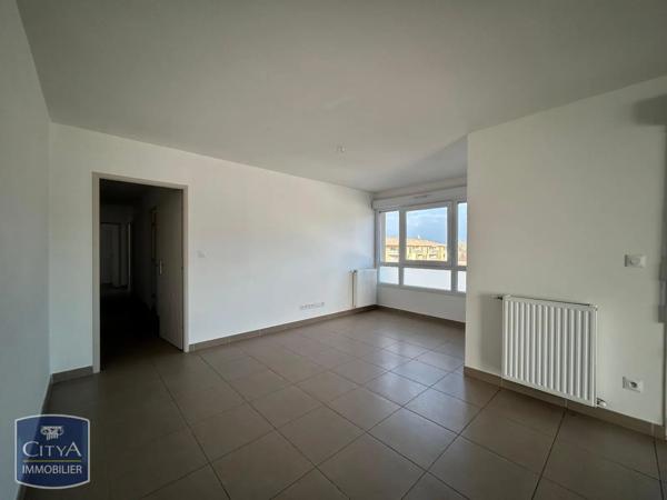 Appartement à louer 5 pièces 108.4m²
