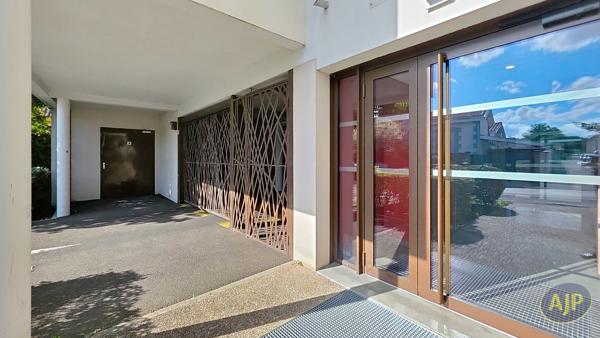 Vente appartement Villenave D Ornon : 268 500 € - AJP Immobilier Cestas