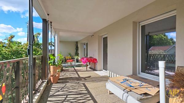 Vente appartement Villenave D Ornon : 268 500 € - AJP Immobilier Cestas