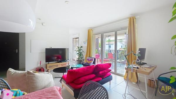 Vente appartement Villenave D Ornon : 268 500 € - AJP Immobilier Cestas