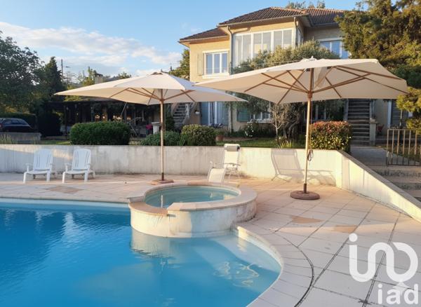 Maison à vendre 10 pièces 241 m² Allemagne-en-Provence