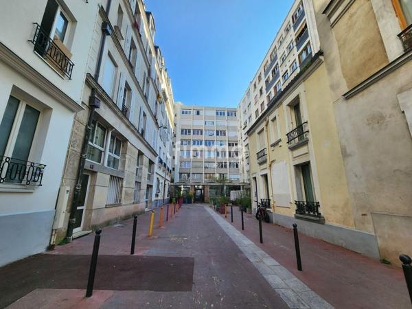 Studio au calme, en plein Paris