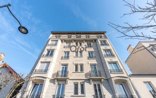 Appartement à vendre    3 pièces • 48,86 m2 Joinville-le-Pont