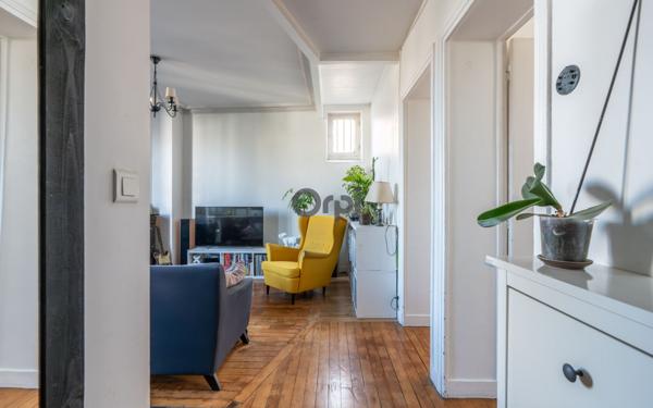 Appartement à vendre    3 pièces • 48,86 m2 Joinville-le-Pont