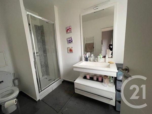 Appartement F6 à vendre  5 pièces - 102 m2 CERGY - 95
