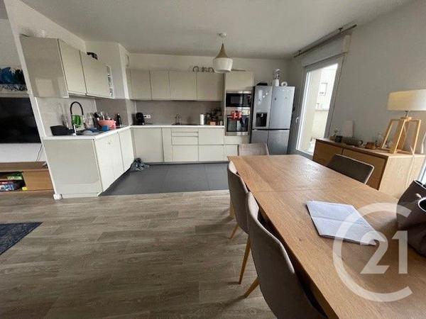 Appartement F6 à vendre  5 pièces - 102 m2 CERGY - 95