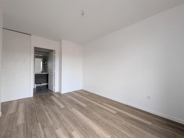 FRANCONVILLE APPARTEMENT F4 AVEC BALCON ET PARKING
