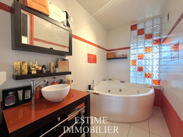 LILLE SAINT-MAUR APPARTEMENT T4 AVEC GARAGE