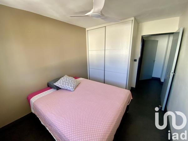 Appartement 3 pièces de 66 m² à Saint-Pierre (97410)