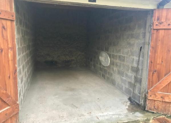 Stationnement à louer  •  Villeurbanne