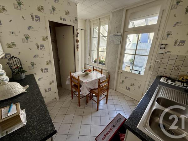 Immeuble à vendre  122 m2 CALAIS - 62