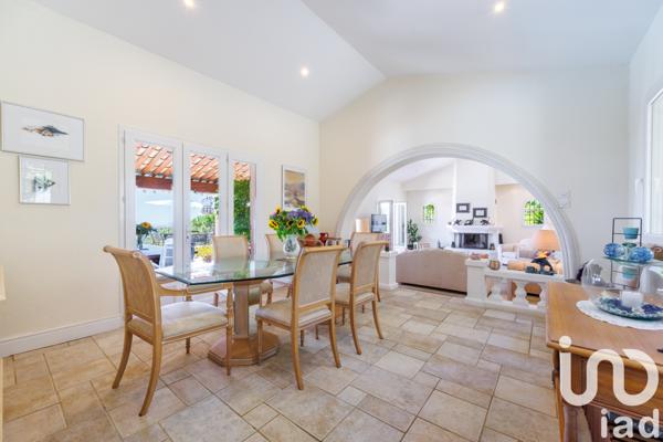 Maison à vendre 5 pièces 190 m² Tourrettes-sur-Loup