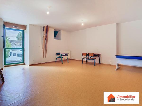 Spacieuse longère de 230 m² à Treffendel en campagne