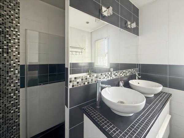 Maison Bouc Bel Air 5 pièces 190 m2