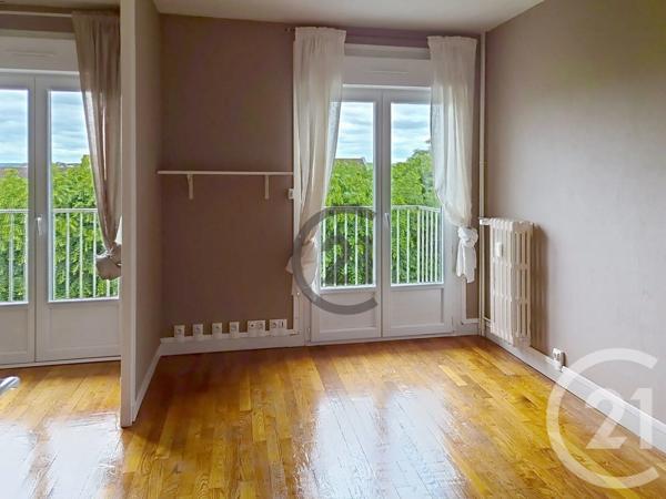 Appartement F4 à vendre  4 pièces - 81,60 m 2   AUXERRE  - 89