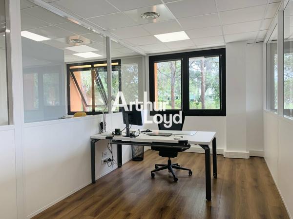 Bureaux à vendre à Valbonne dans immeuble prime avec parkings privatifs