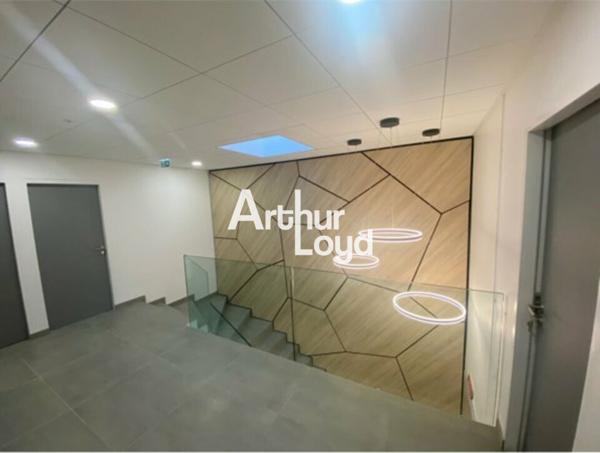 Bureaux à vendre à Valbonne dans immeuble prime avec parkings privatifs