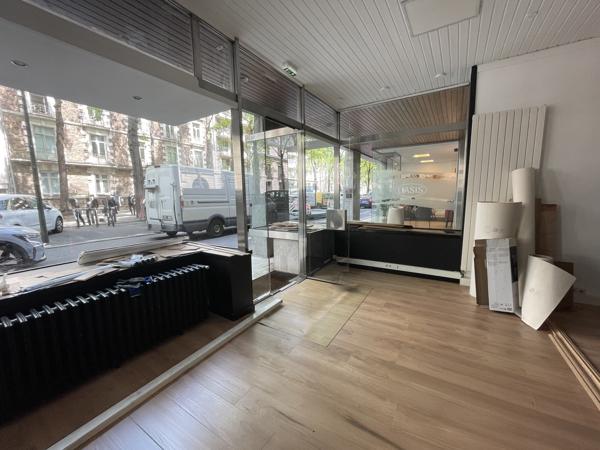 COMMERCE - LOCATION - 100M2 - NANTES