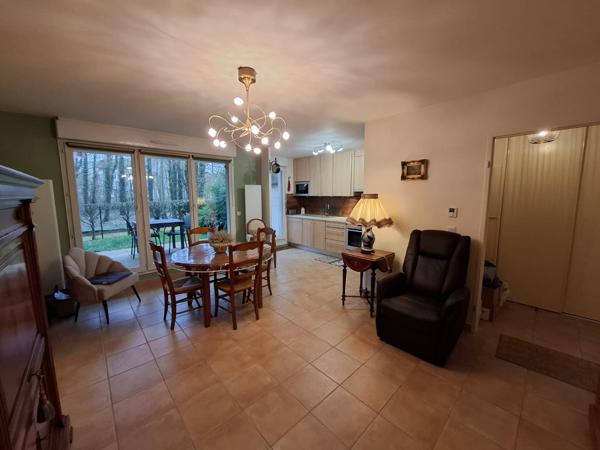 Coulommiers (77120) Appart 63m² F3 - RDC avec Terrasse, Jardin, Parking à Coulommiers