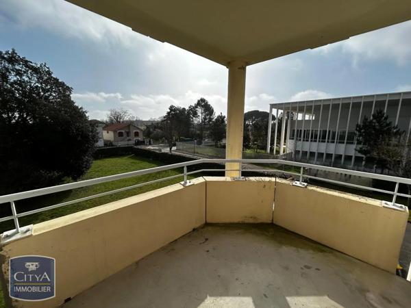 Appartement à louer 2 pièces 51.87m²