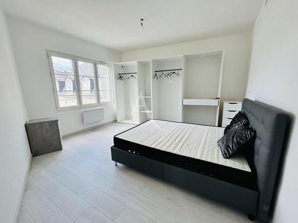 CHATEAU RENAULT Immeuble