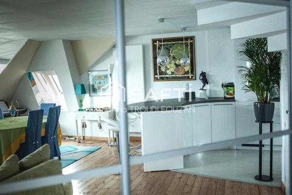 Duplex de standing situé au dernier étage, vue port, entièrement rénové, au cœur du port de Binic,