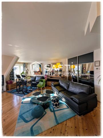 Duplex de standing situé au dernier étage, vue port, entièrement rénové, au cœur du port de Binic,